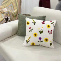 کوسن گلدوزی شده با دست بهارک