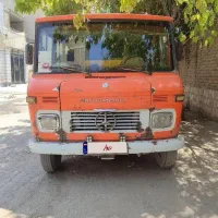 مینیبوس