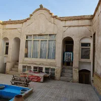 خانه تاریخی بر دوم خیابان ماشین رو.معاوضه اپارتمان