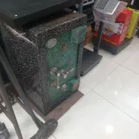 صندوق نسوز دست دوم از شرکت برند ارم معتبر|فروشگاه و مغازه|لاهیجان, کوی خزر|دیوار