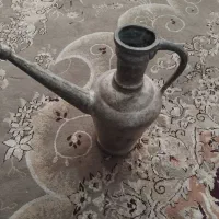 آفتابه مسی|کلکسیون اشیاء عتیقه|بروجرد, |دیوار