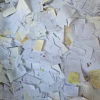 خریدار کاغذ دفتر کتاب در محل