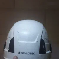 کلاه اسکای لوتک  مناسب برای راپل کار در ارتفاع