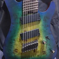 گیتار الکتریک 8سیم مولتی اسکیل + سافت باکس