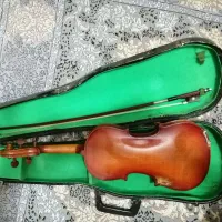 ویولن خارجی سایز 2/4 قدیمی|ویولن|قم, بکایی|دیوار