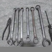 تعدادی آچار دو سر رینگی