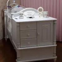 تخت نوزادی دو منظوره طرح رمانتیک به همراه تشک نو