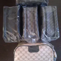 تولید و پخش کیف پولی و جاکارتی|کیف، کفش، کمربند|بروجن, |دیوار