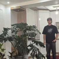 ویزیت و کاشت گل در منزل