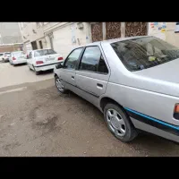 پژو 405. نقره ای