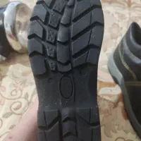 یک جفت چراغ جلو نیسان و یک جفت کفش کار نو|قطعات یدکی و لوازم جانبی|مشهد, امیریه|دیوار