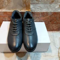 تعدادی کتونی چرم  طبیعی ۳۷ تا ۳۹