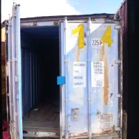 تعدادی کانتینر ۲۰فوت