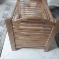 تخت خواب وگهواره کودک