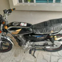 موتورسیکلت 200 پیشرو