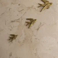 دیوار کوب طرح پرستو