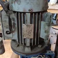 چندعددموتورنیم اسب ویک عددموتوریک ونیم اسب