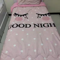 یک عدد روتختی وپرده