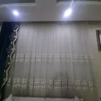 یک عدد پرده حریر گل دارووالن مخمل با حاشیه گل دار