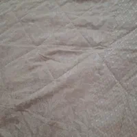 رو تختی و بالش