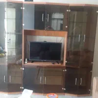 یک عدد بوفه 3 تیکه شیشه مات با میز تلویزیون در وسط|بوفه، ویترین، کنسول|تهران, مجیدیه|دیوار