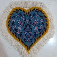 زیرتلفنی دستبافت نایین طرح قلب|فرش|نائین, |دیوار