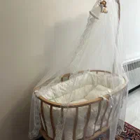 تخت گهواره نوزاد