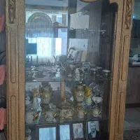 ویترین سالم رنگ طلایی