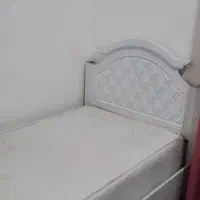 تخت mdf همراه با تشک کاملا طبی