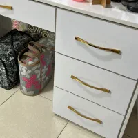 میزوصندلی میکاپ ومیز ناخن در حدنو|آرایشگاه و سالنهای زیبایی|شاهینشهر, فردوسی|دیوار