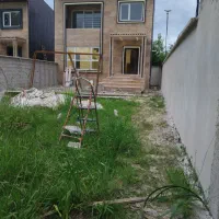 ویلایی ۳۰۰ متر زمین ۱۰۰ متر بنا فول امکانات