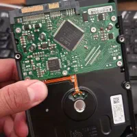 هارد ۳۲۰|قطعات و لوازم جانبی رایانه|قم, چهل درخت‎|دیوار