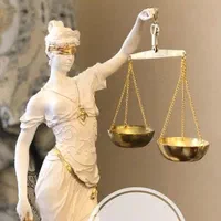 دفتروکالت/وکیل مُتخصص دادگستری همدان وشهرستانها /
