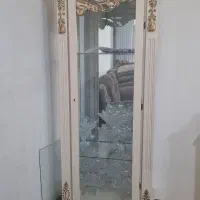 بوفه تاج دار