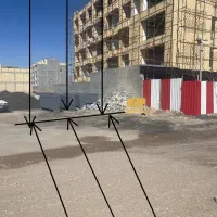 زمین بر میدان کشاورز قابلیت تجاری و مسکونی