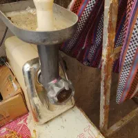 فروش یک عددچرخ گوشت نسبتن قدیمی ژاپنی اصل