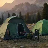 چادر مسافرتی کلبه ای کمپی همراه ۲تاصندلی و میز
