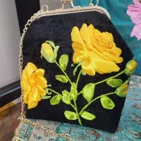 کیف و روبان دوزی