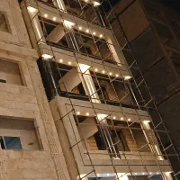 کارگر برق ساختمان