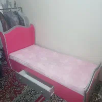 تخت خواب یکنفره