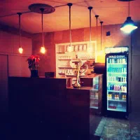 به یک کله زن قلیان نیازمندیم