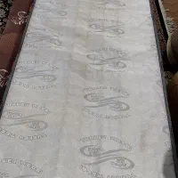 یک  عدد تشک یک نفره