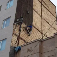 کار در ارتفاع کلایمر سیمانکاری رول پلاک رنگ