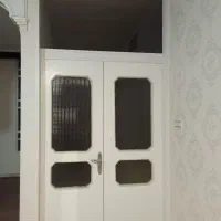 درب چوبی با چهار چوب