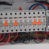 خدمات برق وکولر ساختمان برقکار، برقکش سرویس کولر