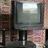 تلویزیون و میز تلویزیون