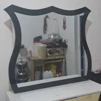 تخت خواب و پادری و بوفه و آیینه