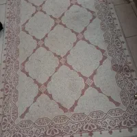 فرش سفید صورتی