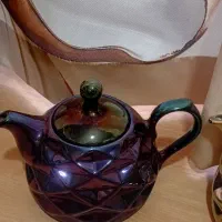 قوری نو بیرون زیر ۱ تومن نیس