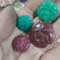 یاقوت و زمرد|کلکسیون اشیاء عتیقه|کرج, حیدرآباد|دیوار